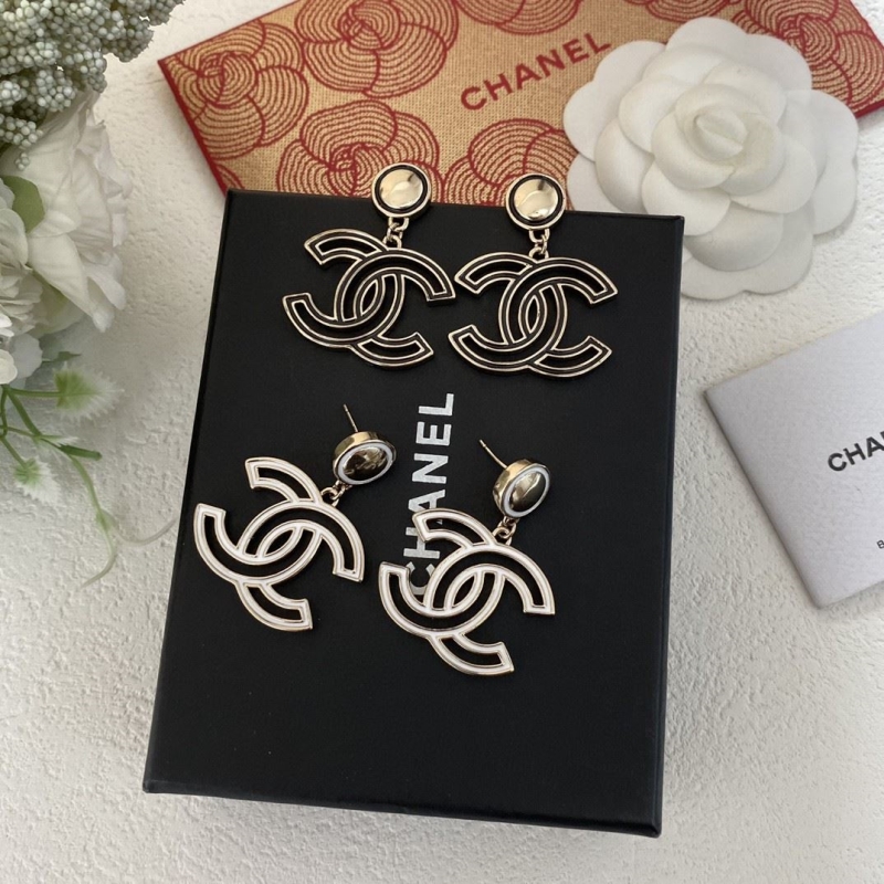 Ch**el earrings